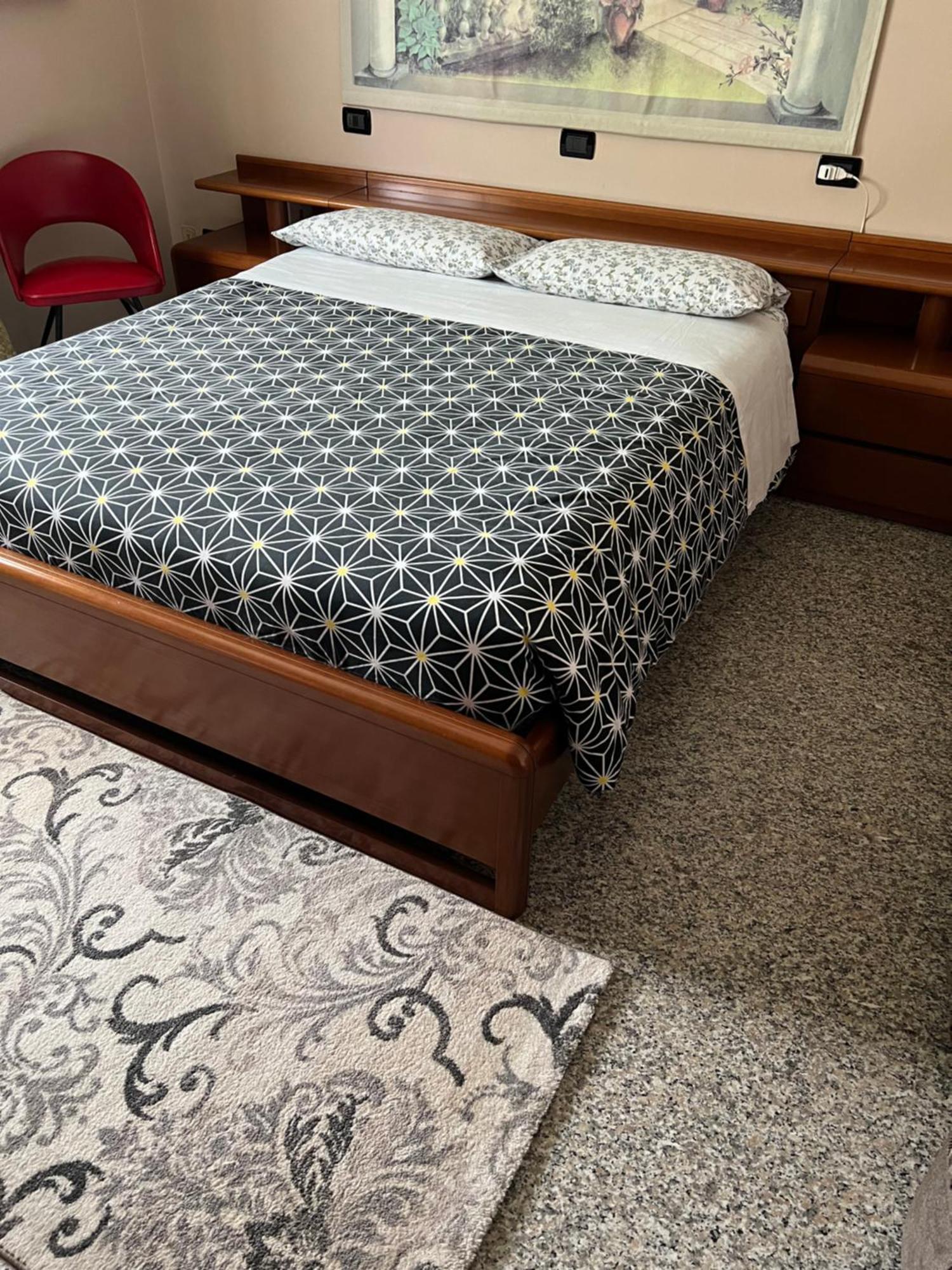 Badia Polesine B&B Amy&Julie מראה חיצוני תמונה